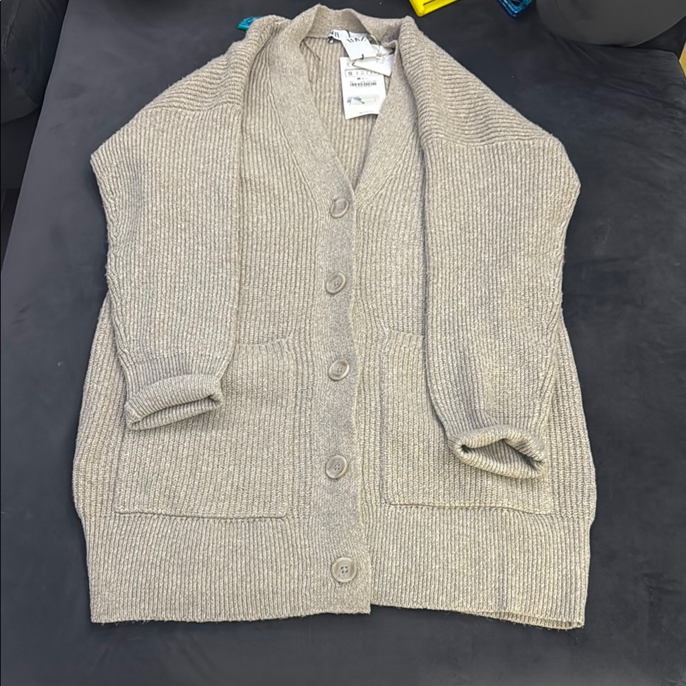 Zara Beige Cardigan Sweater